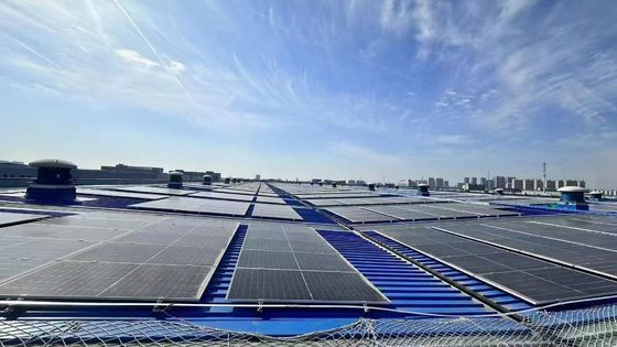3030 LED Chip Güneş Panelleri 270W Güçlü Ve Sıcaklık Aralığı -40C-85C Sert Sıcaklıklarda Optimal Performans İçin