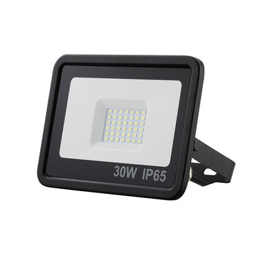 Genişletilmiş alüminyum ısı salım malzemesi ve voltaj aralığı ile dışarıdaki LED aydınlatma sistemi 100-305V 50/60Hz